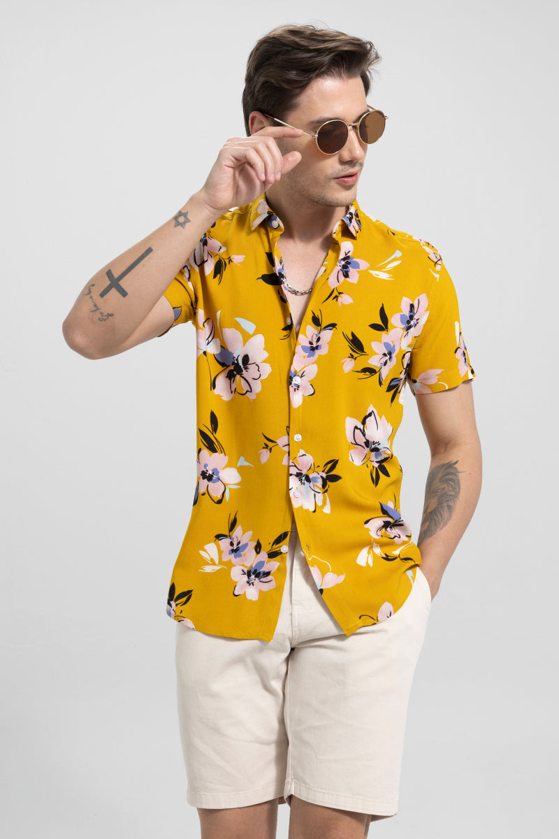 Snitch - Tshirts - Garden Viola Shirt - Yellow - Augusto_23rdFeb315_1800x1800_99421174-5f80-44fa-8643-3b24f1885650