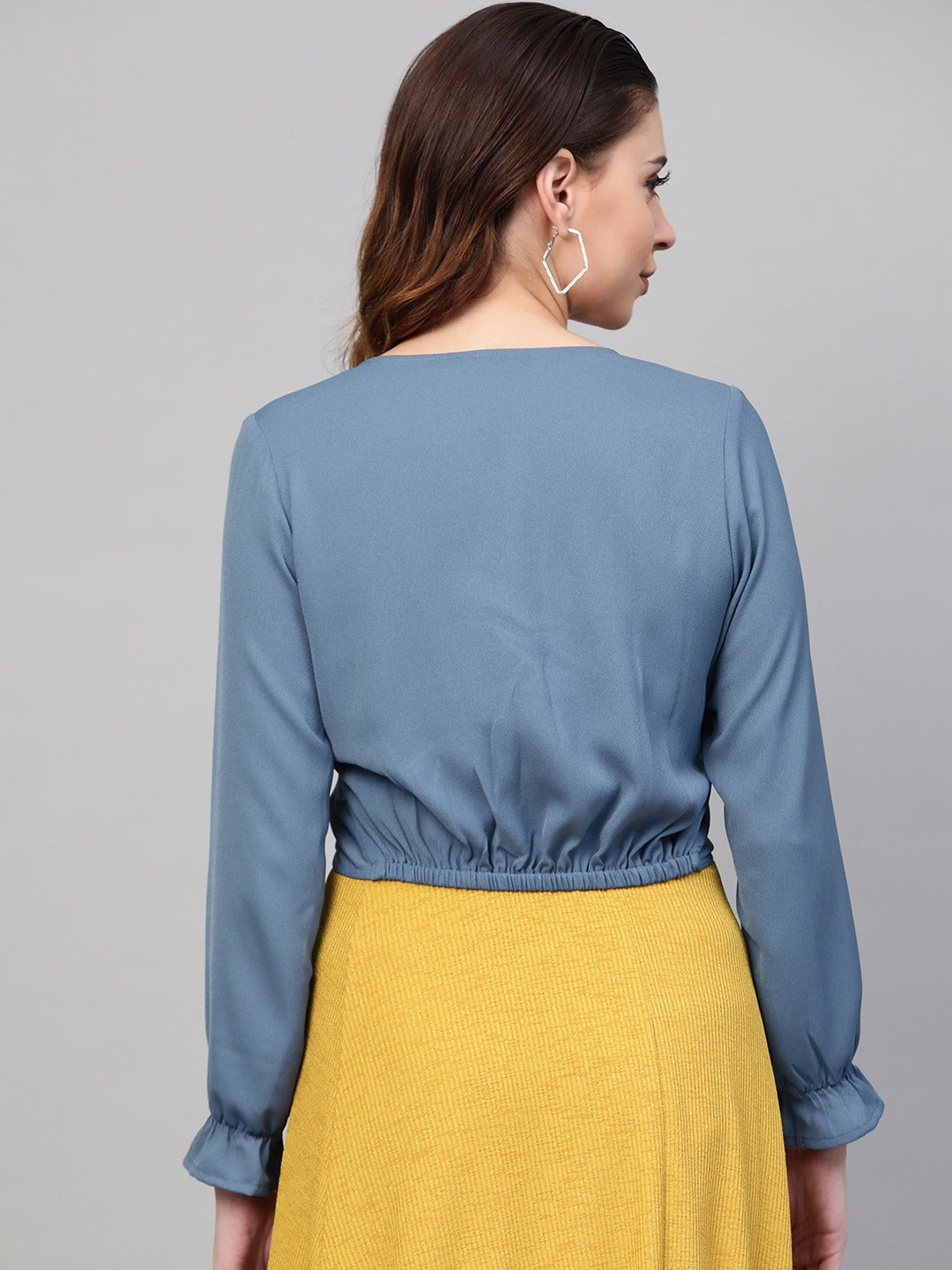 SASSAFRAS - Twisted Crop Top - Blue Solid Twisted Cropped Top - - b217d06e-3985-40a9-a5f4-96350939aaa31580191182027-SASSAFRAS-Women-Blue-Solid-Top-3021580191180604-4