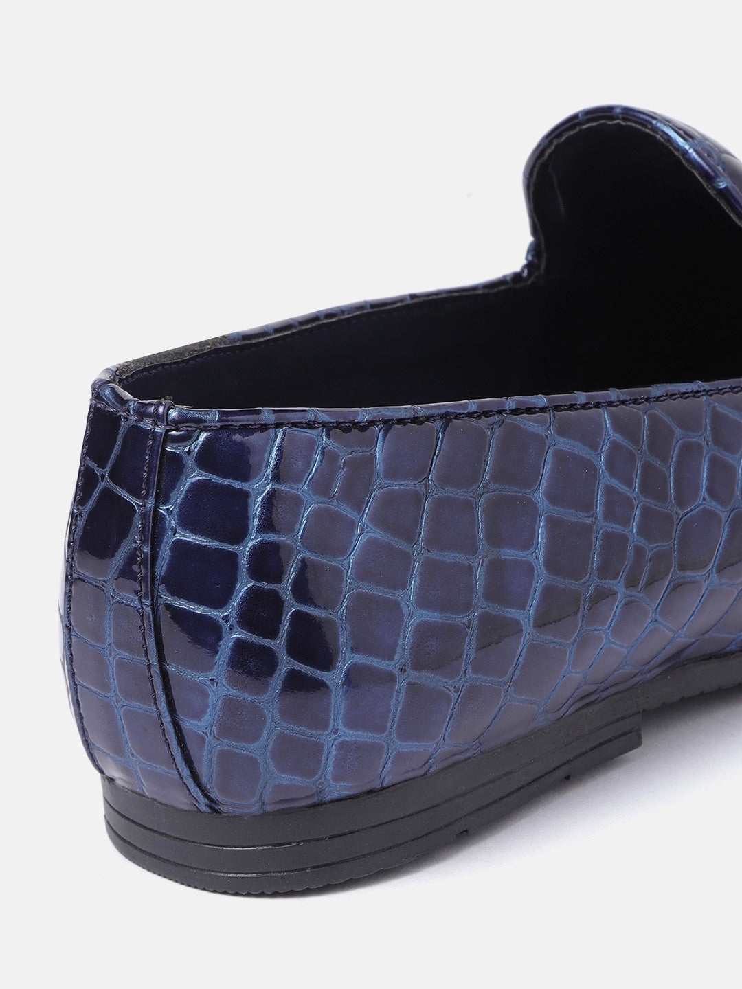 Mango - Shoes - Men PU Slip-Ons - Navy - e9f01d50-d8e4-4ac3-9673-2aa943282d2e1640758020576-House-of-Pataudi-Men-Blue-Textured-PU-Slip-Ons-6811640758020-4