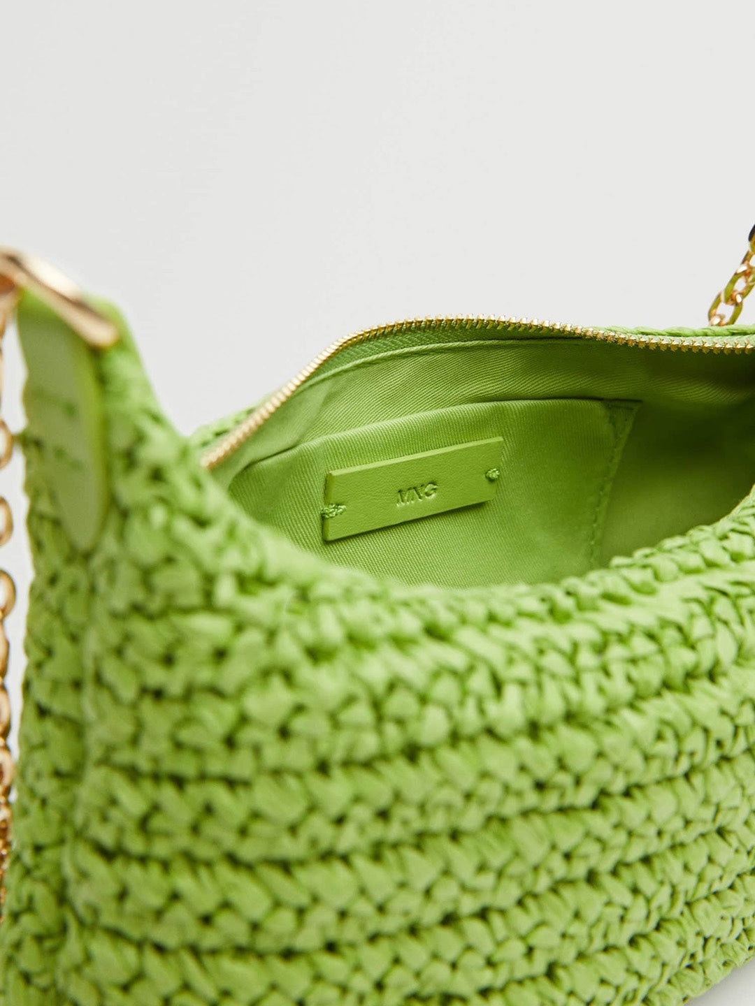 MANGO - Handbag - Basket Woven Shoulder Bag - Green - f5874b6e-13f4-447d-bcad-81edc263aa5f1665550299881MANGOWomenGreenSelfDesignStructuredShoulderBag4