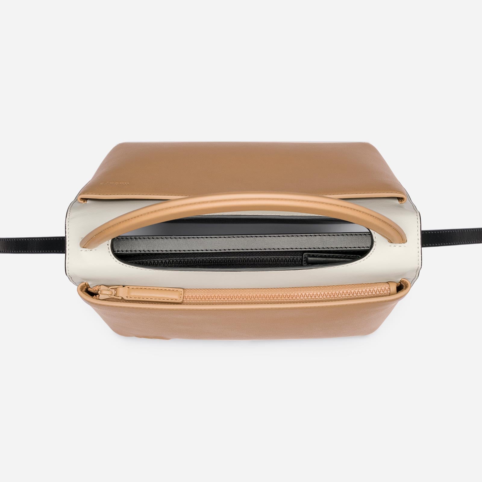 Mlouye - Handbag - Harley Bags - Cortado - mlouye-harley-cortado-7_1800x1800_a20aff60-8026-4359-96aa-02ea8c691045