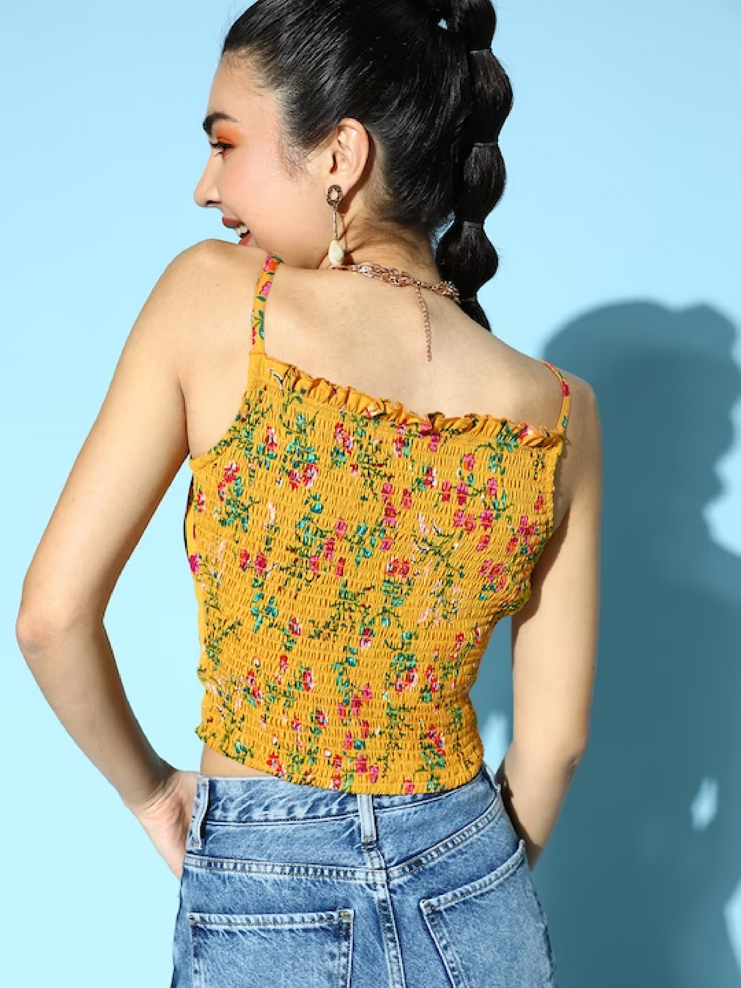 Berrylush - Twisted Crop Top - Floral Frilled Top - Yellow - 388510d1-d952-4b68-b7e7-d6ac2f6a180e1646198559999-UF-Women-Tops-7841646198559571-5